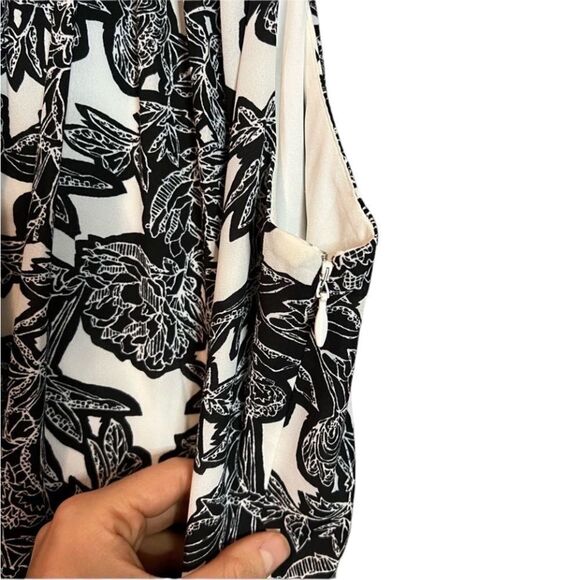 NWT! Express patterned black and white dress - Picture 10 of 12